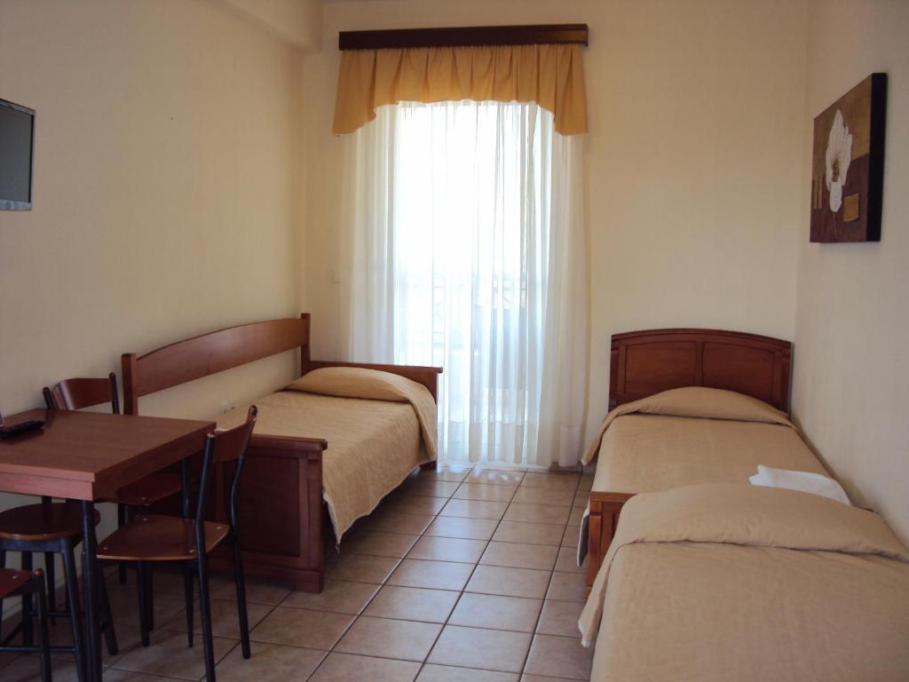 Amalia Aparthotel PalaiónTsiflíkion Rom bilde