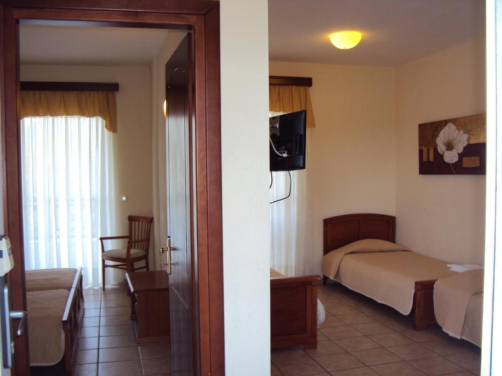 Amalia Aparthotel PalaiónTsiflíkion Rom bilde