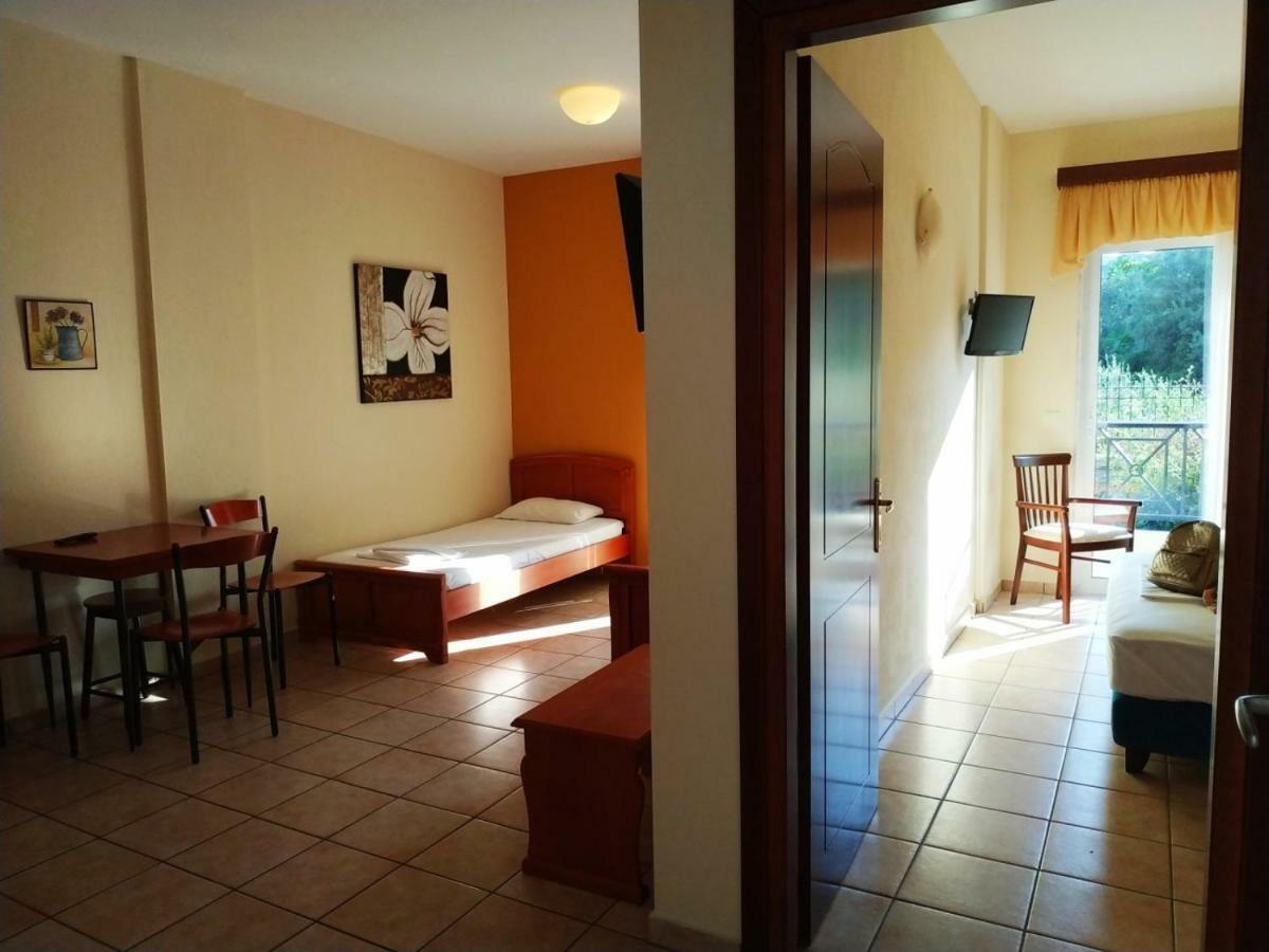 Amalia Aparthotel PalaiónTsiflíkion Eksteriør bilde